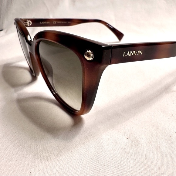 New LANVIN Butterfly Women’s Sunglasses LNV602S Tortoiseshell NWOT Made in Italy - Picture 4 of 11